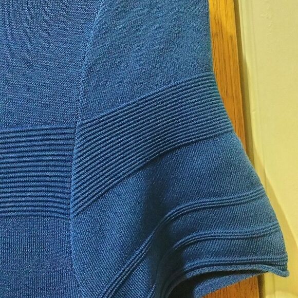 J. McLaughlin Women's Knit Dress Drop Waist | Small - Blue - Short Sleeve - Picture 3 of 8